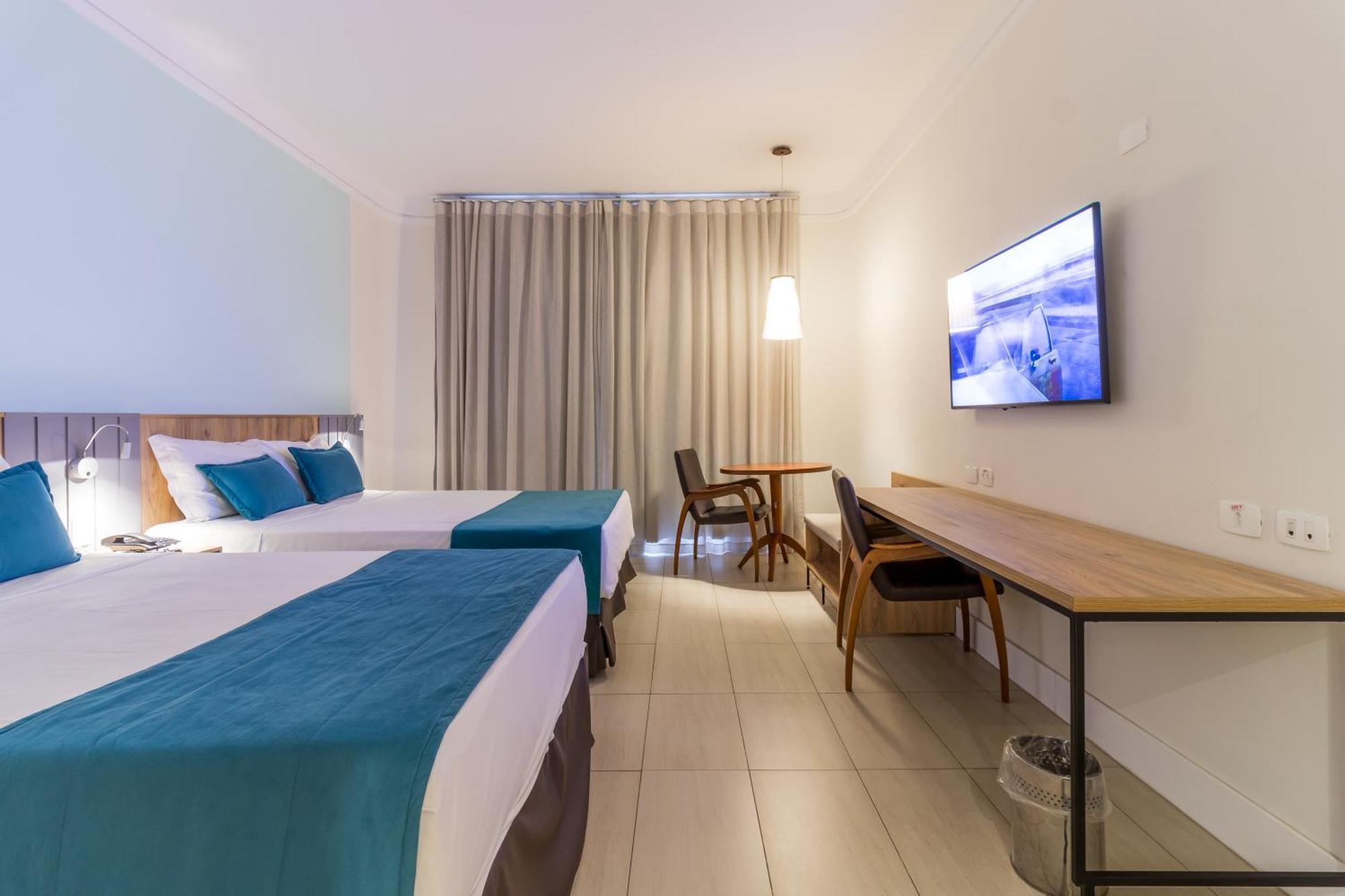 Parque Balneario Hotel Santos By Castelo Itaipava Room photo A room at the hotel