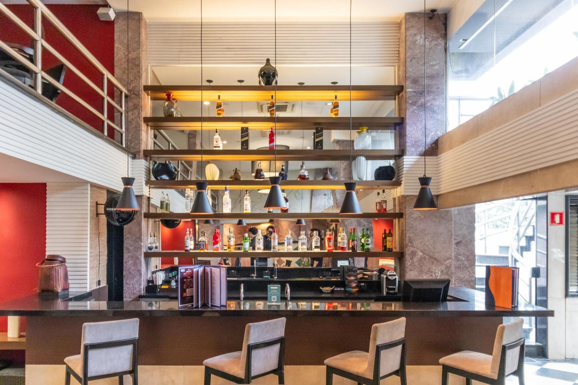 Parque Balneario Hotel Santos By Castelo Itaipava Exterior photo The bar at the hotel